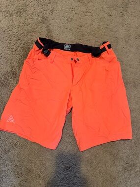 Women's Bright Coral Mountain Biking Shorts with Integrated Belt